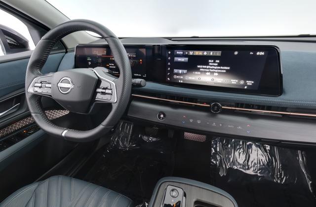 2023 Nissan Ariya — photo 3 of 27