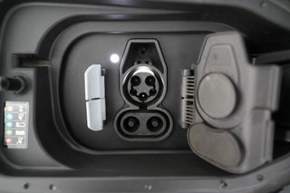 2024 BMW iX — photo 8 of 23