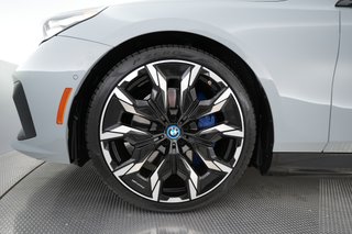 2024 BMW i5 — photo 7 of 23