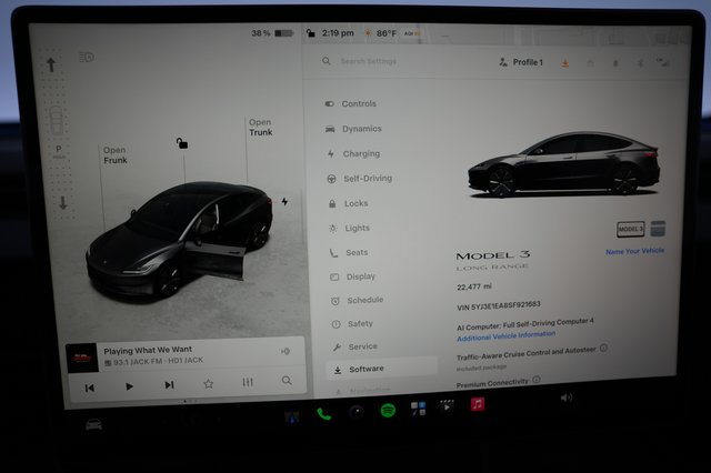 2025 Tesla Model 3 — photo 5 of 24
