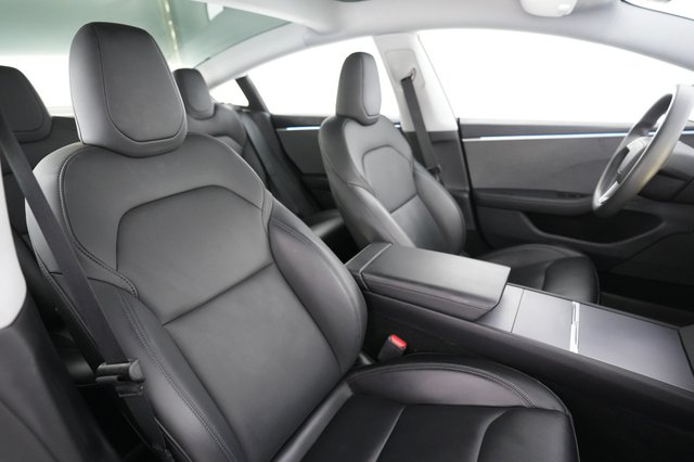 2025 Tesla Model 3 — photo 18 of 24