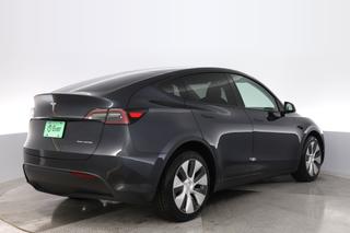2024 Tesla Model Y — photo 2 of 24