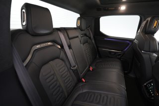 2022 Rivian R1T — photo 4 of 21