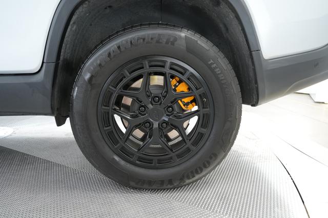 2022 Rivian R1T — photo 7 of 21