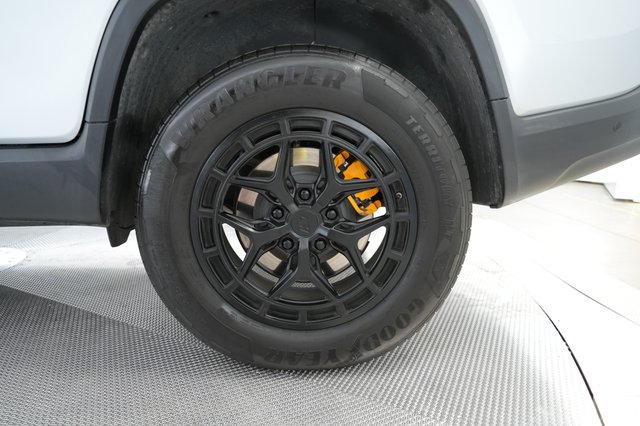 2022 Rivian R1T — photo 7 of 21