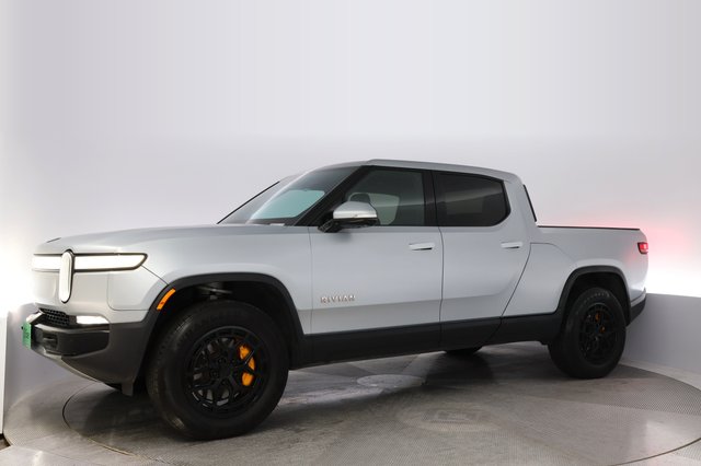2022 Rivian R1T — photo 14 of 21