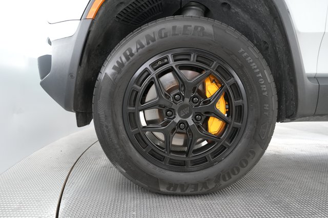 2022 Rivian R1T — photo 15 of 21