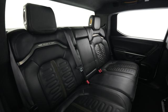 2023 Rivian R1T — photo 4 of 28