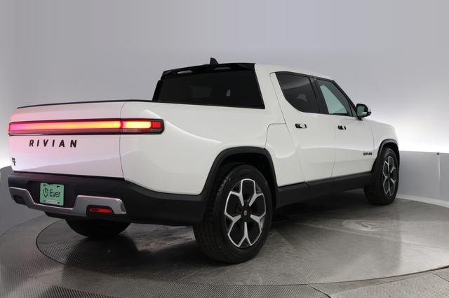 2023 Rivian R1T — photo 2 of 28