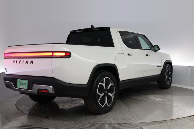 2023 Rivian R1T — photo 2 of 28
