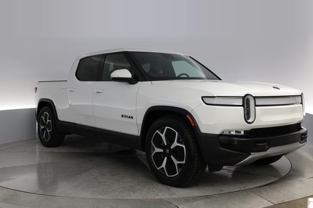 2023 Rivian R1T — photo 10 of 28