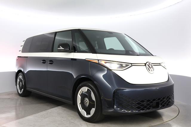 2025 Volkswagen ID.Buzz — photo 10 of 24