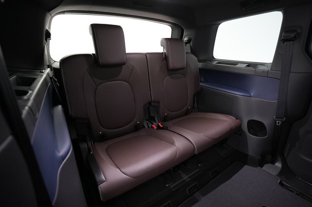 2025 Volkswagen ID.Buzz — photo 21 of 24