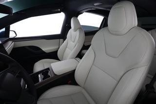 2026 Tesla Model X — photo 3 of 26