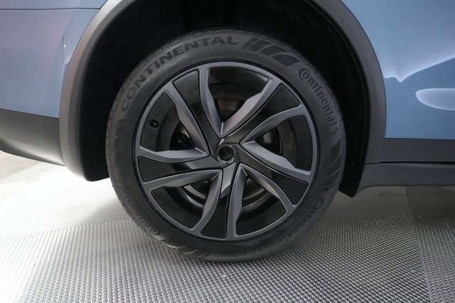 2026 Tesla Model X — photo 17 of 26