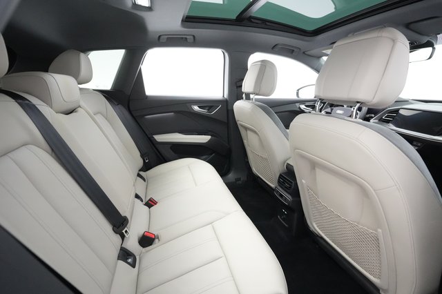 2023 Audi Q4 e-tron — photo 4 of 27