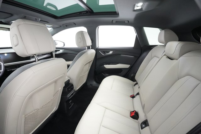 2023 Audi Q4 e-tron — photo 20 of 27