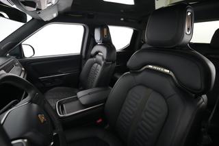 2024 Rivian R1T — photo 3 of 25