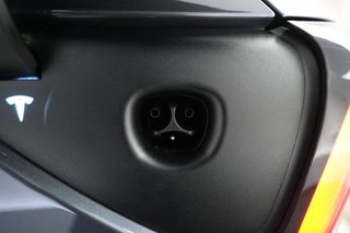2022 Tesla Model Y — photo 8 of 27