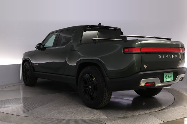 2022 Rivian R1T — photo 13 of 28