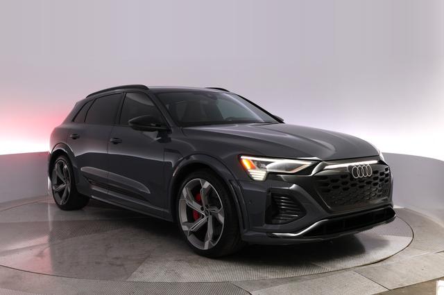2024 Audi SQ8 e-tron — photo 10 of 27