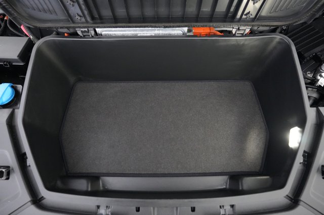 2024 Audi SQ8 e-tron — photo 23 of 27