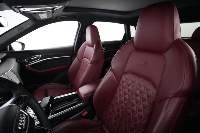 2024 Audi SQ8 e-tron — photo 3 of 27
