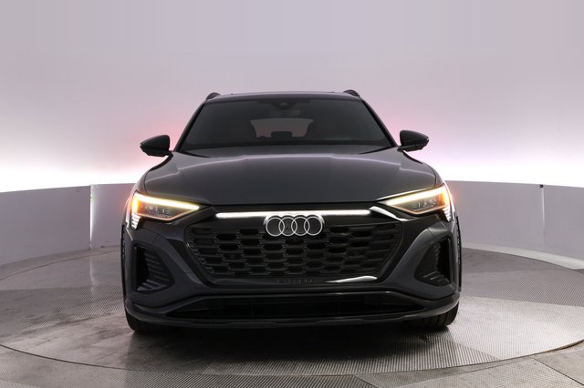 2024 Audi SQ8 e-tron — photo 9 of 27