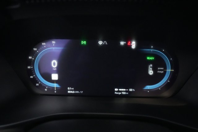 2023 Volvo XC40 Recharge — photo 5 of 26