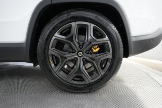 2025 Rivian R1S — photo 7 of 27