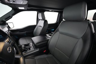 2023 Ford F-150 Lightning — photo 3 of 18
