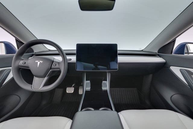 2021 Tesla Model Y — photo 21 of 24