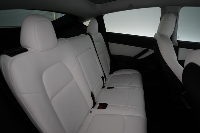 2021 Tesla Model Y — photo 4 of 24