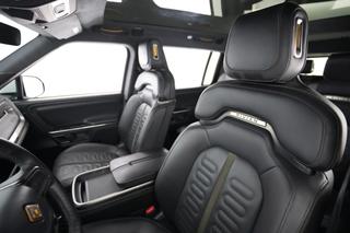 2023 Rivian R1S — photo 3 of 27