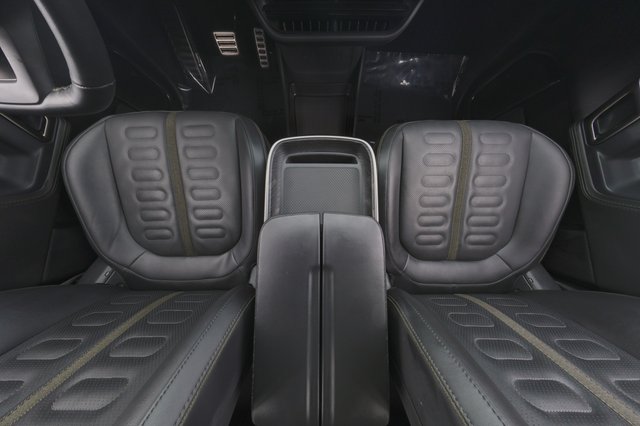 2023 Rivian R1S — photo 24 of 27