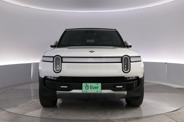 2023 Rivian R1S — photo 9 of 27