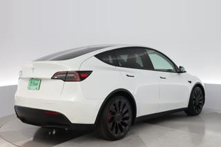 2022 Tesla Model Y — photo 2 of 26