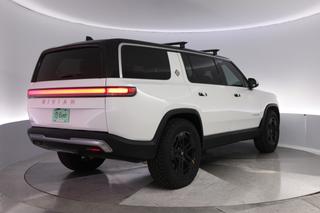 2023 Rivian R1S — photo 2 of 27