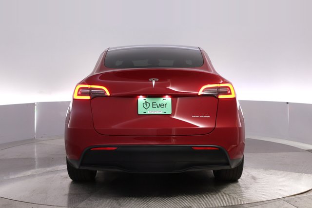 2023 Tesla Model Y — photo 12 of 25