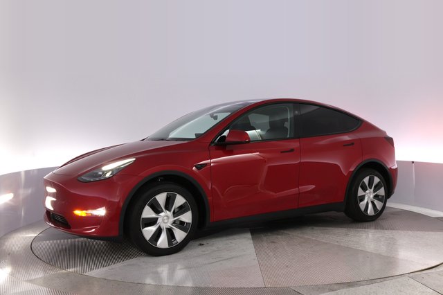 2023 Tesla Model Y — photo 14 of 25