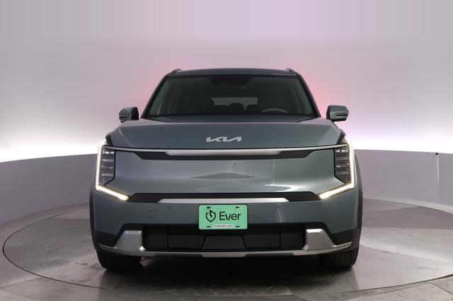 2024 Kia EV9 — photo 9 of 26