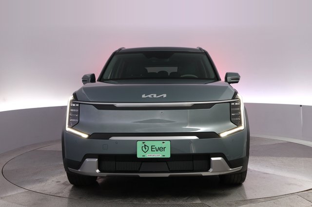 2024 Kia EV9 — photo 9 of 26