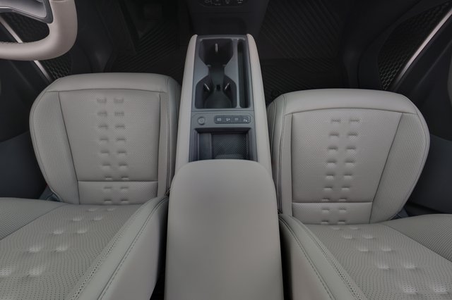 2024 Kia EV9 — photo 24 of 26