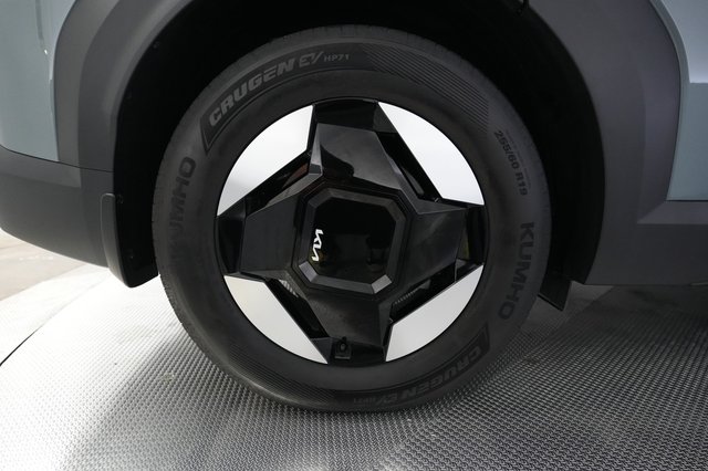 2024 Kia EV9 — photo 17 of 26
