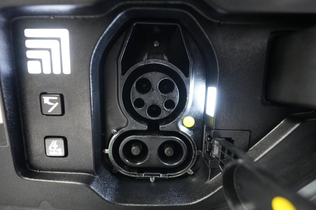 2024 Kia EV9 — photo 8 of 26