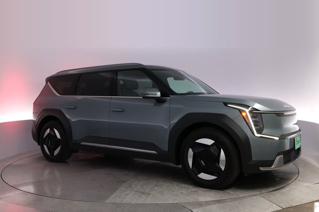 2024 Kia EV9 — photo 11 of 26