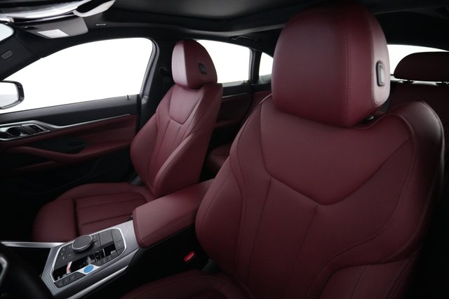 2025 BMW i4 — photo 3 of 23