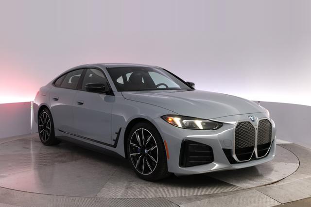 2025 BMW i4 — photo 10 of 23