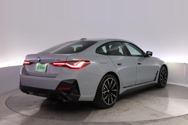 2025 BMW i4 — photo 2 of 23