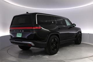 2025 Rivian R1S — photo 2 of 24